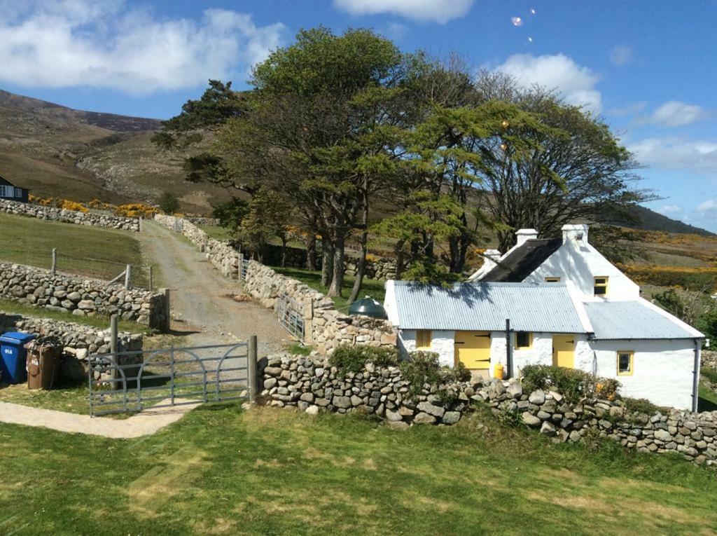 Stunning Views At Ballagh Cottage Newcastle Newcastle  Eksteriør billede